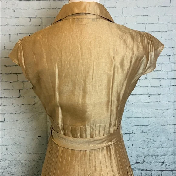 Kay Unger Gold Cap Sleeve Fit And Flare Silk Dress With Floral Hem Detail Size 8 - Picture 12 of 14